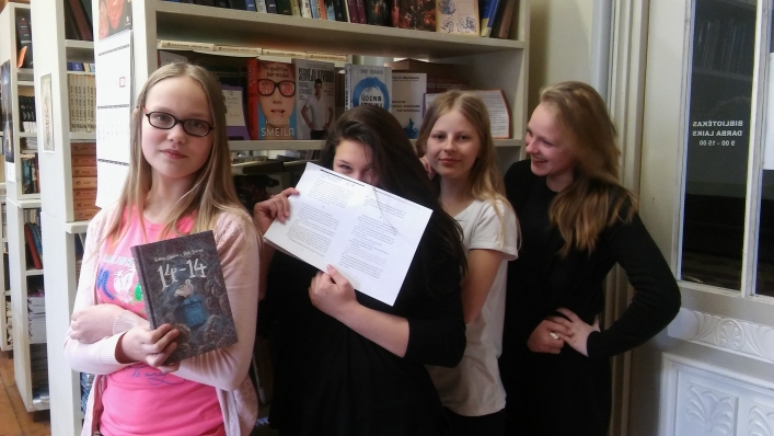 GRĀMATU KLUBĀ  „14-14”