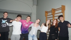 Kontinentu nakts skolā
