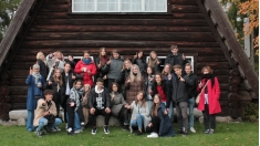 Pa Ziedoņa daiļrades pēdām zelta rudenī