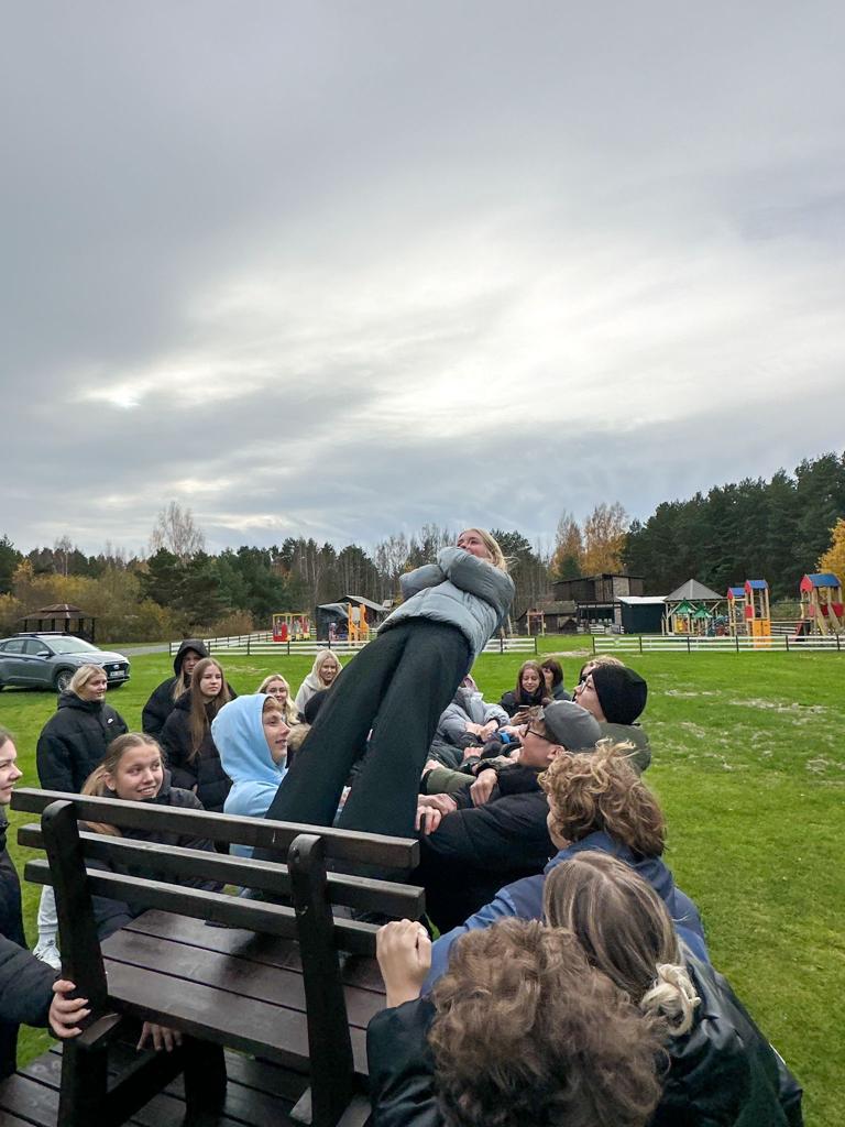 2bedf98f-a262-4f7c-b372-05a494745c94